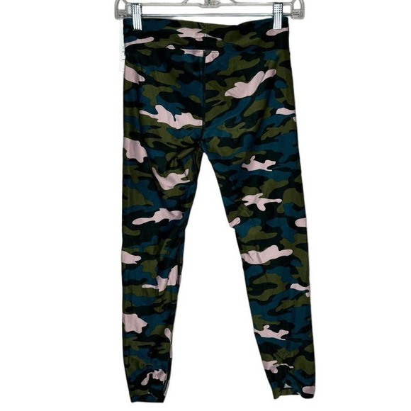Calvin Klein Pants Women Small Green Pink Camo Crop Performance Gym Athleisure - Picture 1 of 7